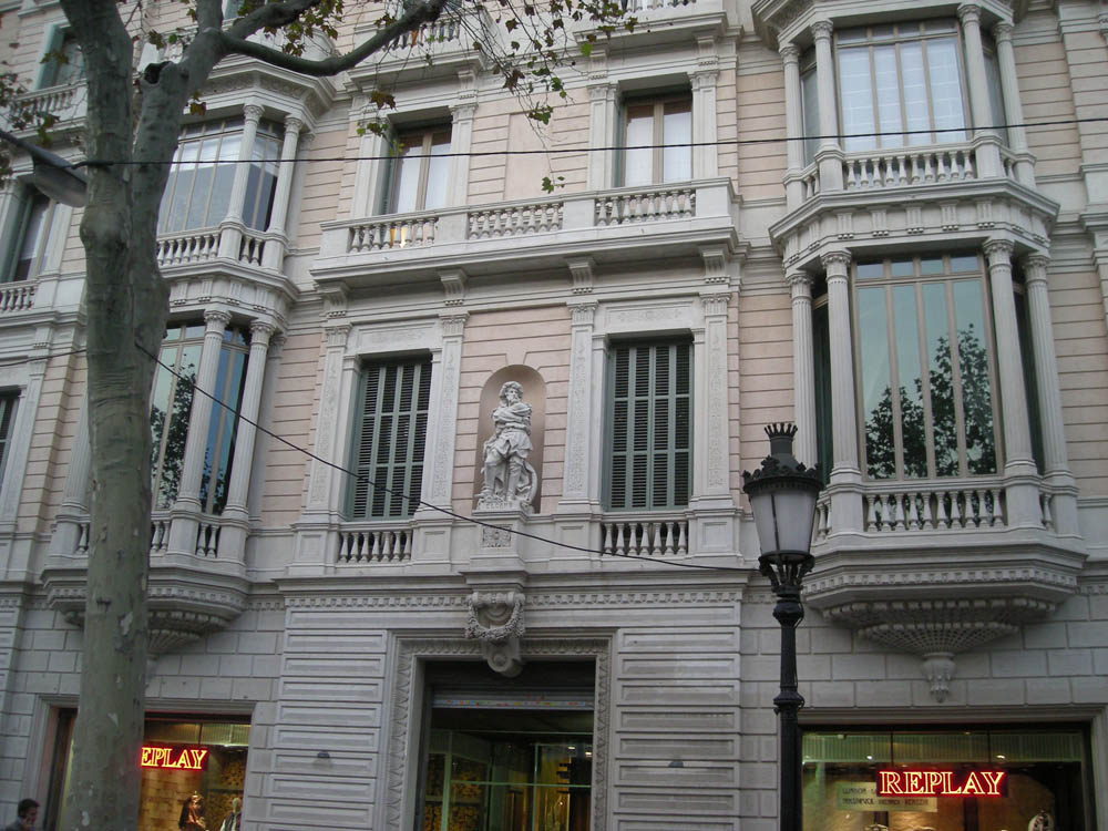 Restauración Fachada Paseo de Gracia en Barcelona